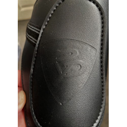 Rider Pro kunstleren strijklappen met knopsluiting, Zwart